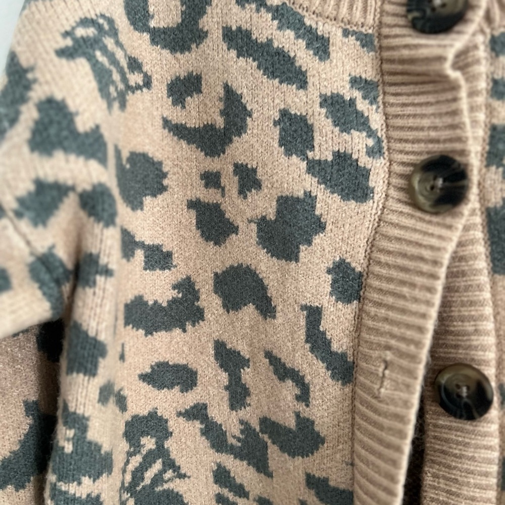 Girls brown Superman button up cardigan sweater. - Picture 3 of 13